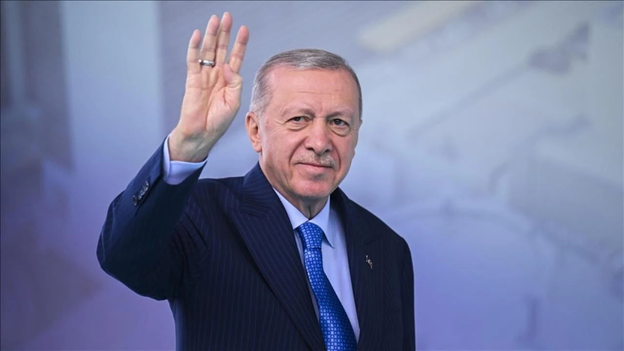 Erdoğan, açlık sınırı altında kalan asgari ücreti değerlendirdi: "Hayırlı olsun"