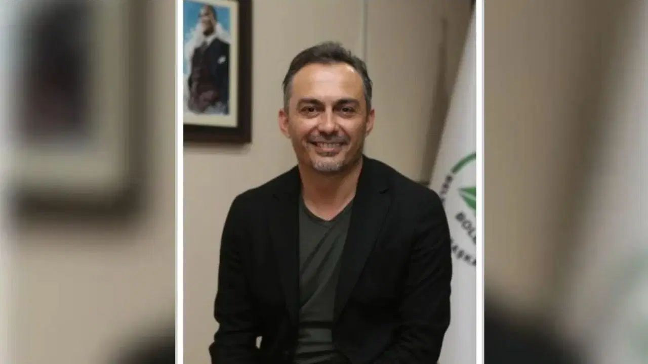 Bolu Belediyesi'ne Şafak Operasyonu: Belediye Başkan Yardımcısının da Aralarında Olduğu 4 Kişi Gözaltında